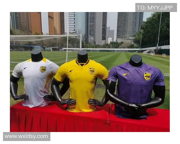 足球明星道具创意展示全景图集带你领略足球魅力与风采 足球明星道具创意展示全景图集带你领略足球魅力与风采